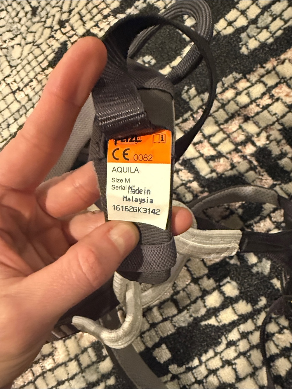 Rock Climbing Harness - Petzl Aquila - Picture 5 of 9